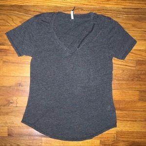 Z Supply Cutout V neck T - Grey